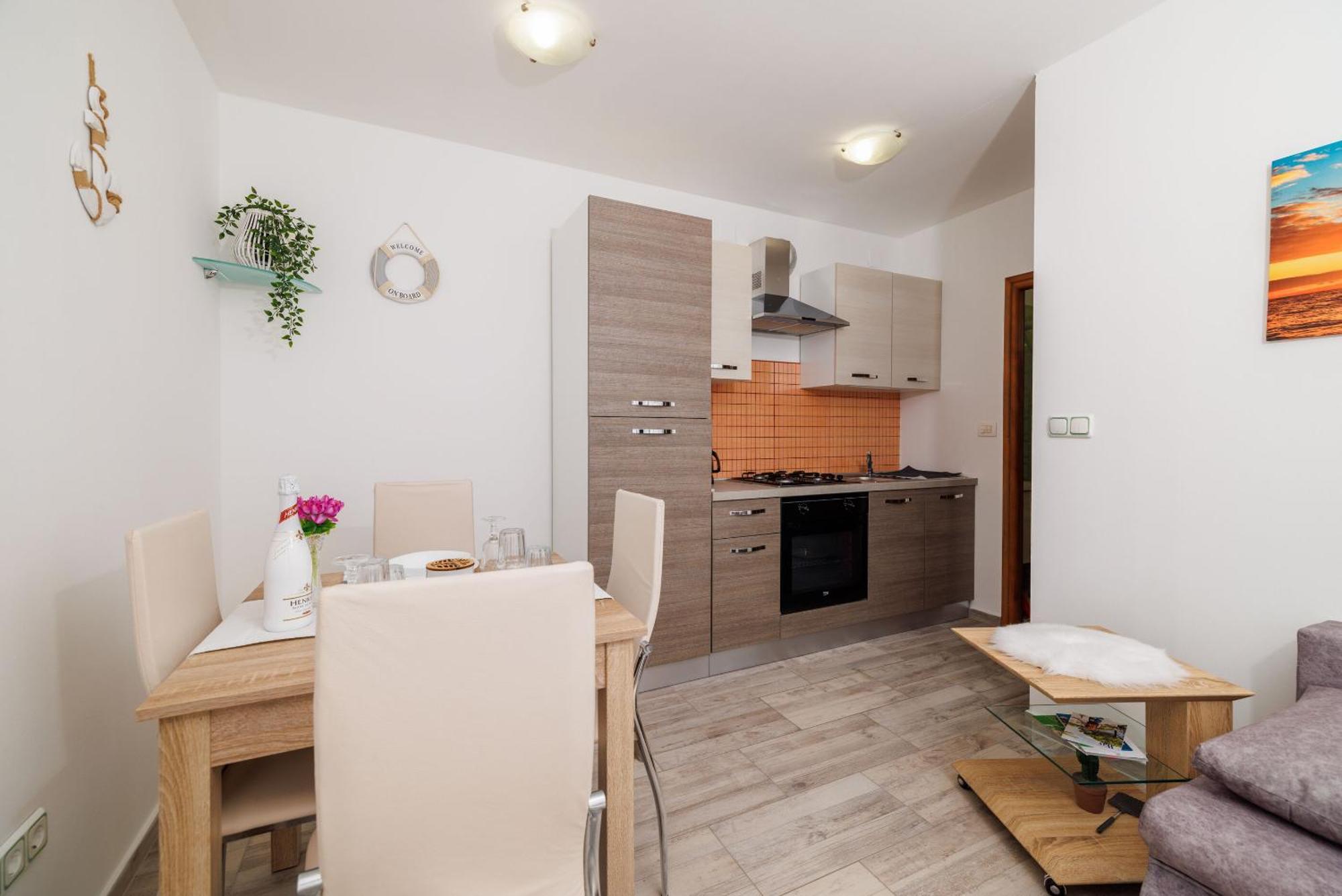 Apartments Luna Криквеница Екстериор снимка